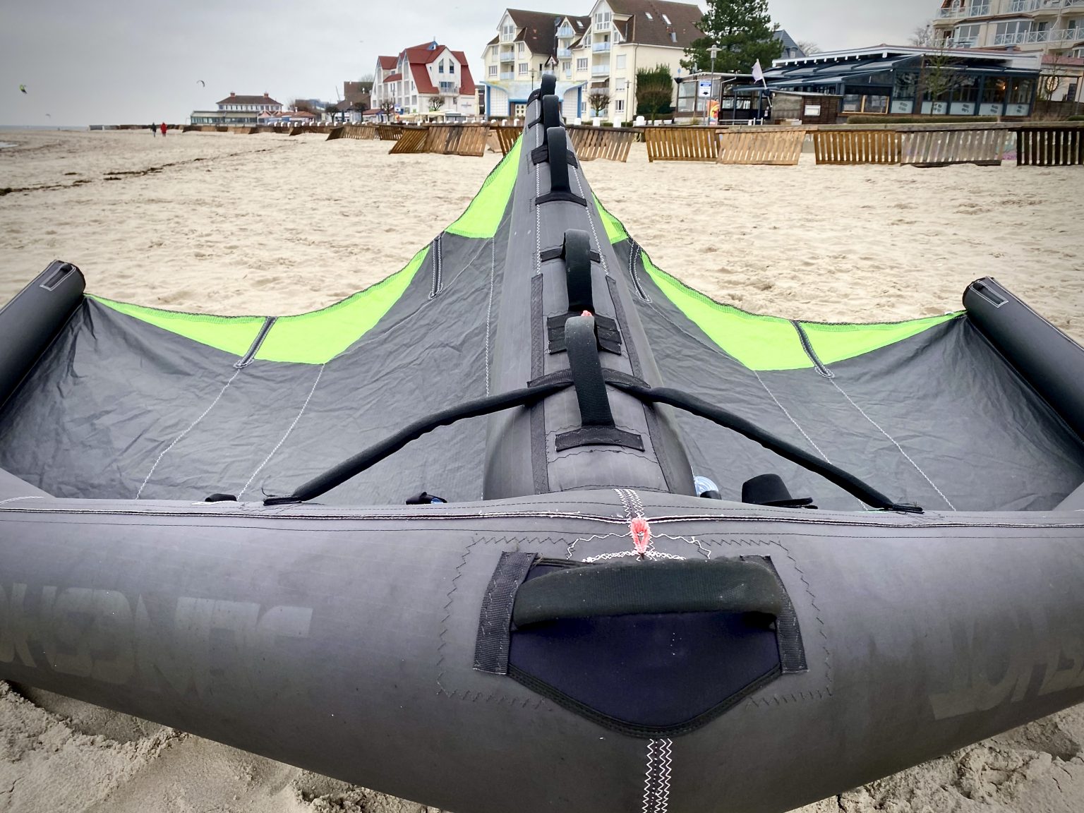 Test & Review Slingshot "DART" 2021 Ganz aktuell bei Wingpassion