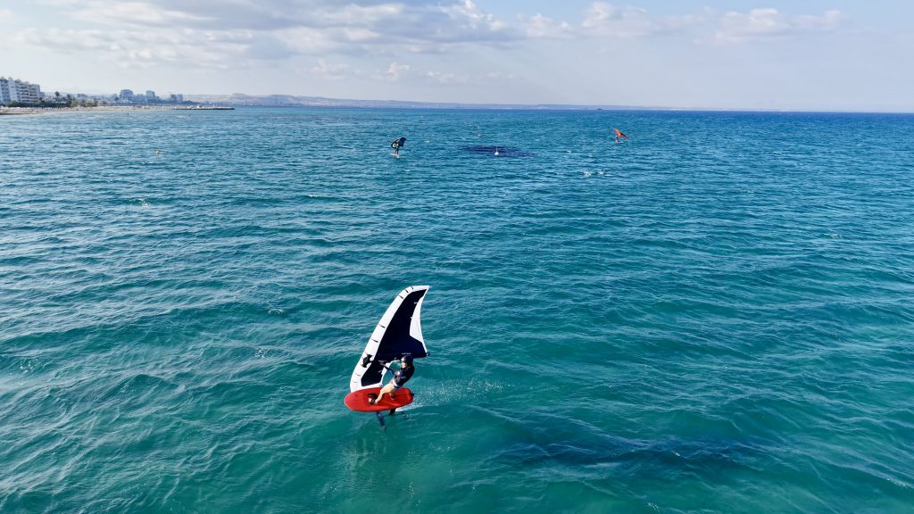 Spotreport Zypern Larnaka Mackenzie Beach Titel